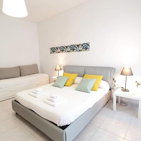 Doctor House - Bari Policlinico Apartment Luaran gambar