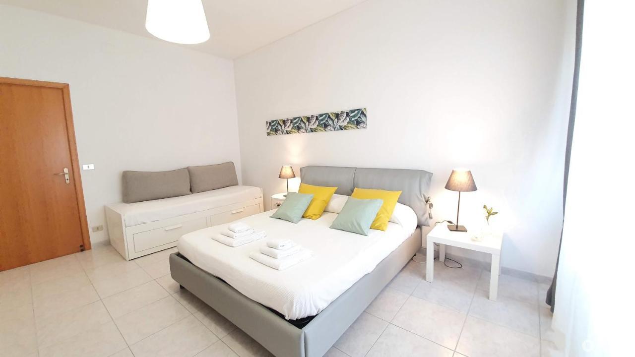 Doctor House - Bari Policlinico Apartment Luaran gambar