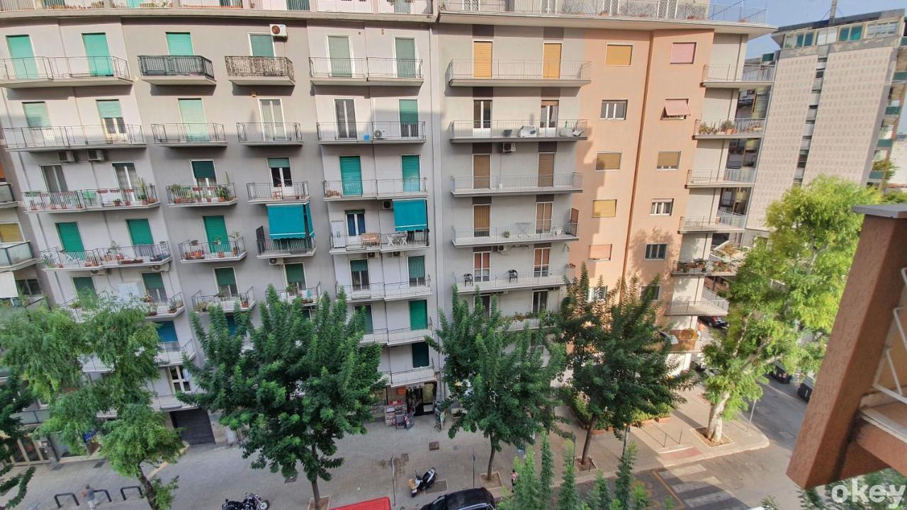 Doctor House - Bari Policlinico Apartment Luaran gambar